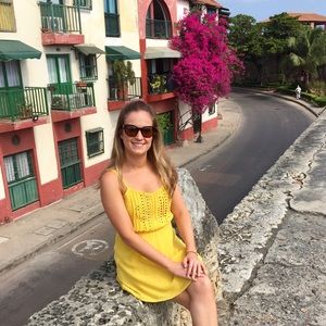 Meet your Posher, Alyssa